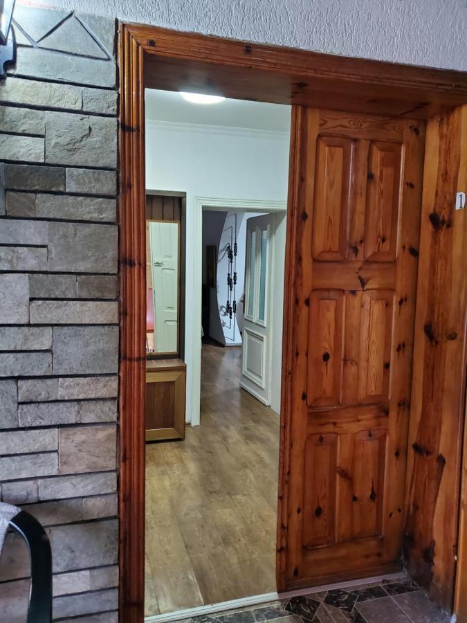 Unique Traditional House, Hosted By J&G Tirana Extérieur photo