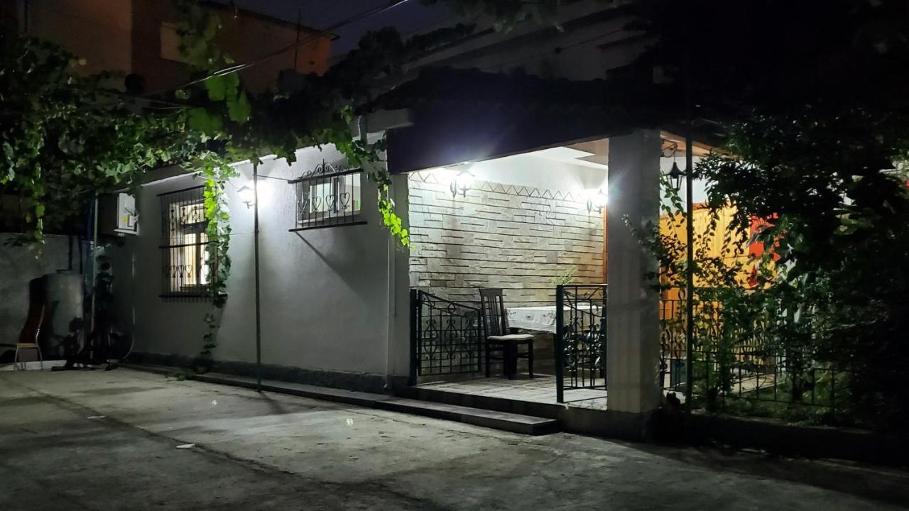 Unique Traditional House, Hosted By J&G Tirana Extérieur photo