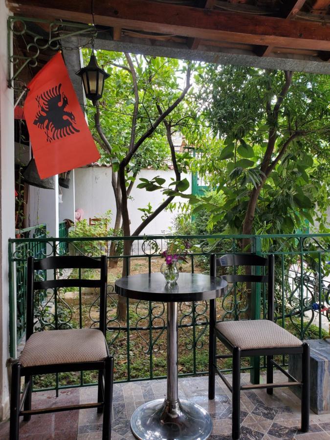 Unique Traditional House, Hosted By J&G Tirana Extérieur photo