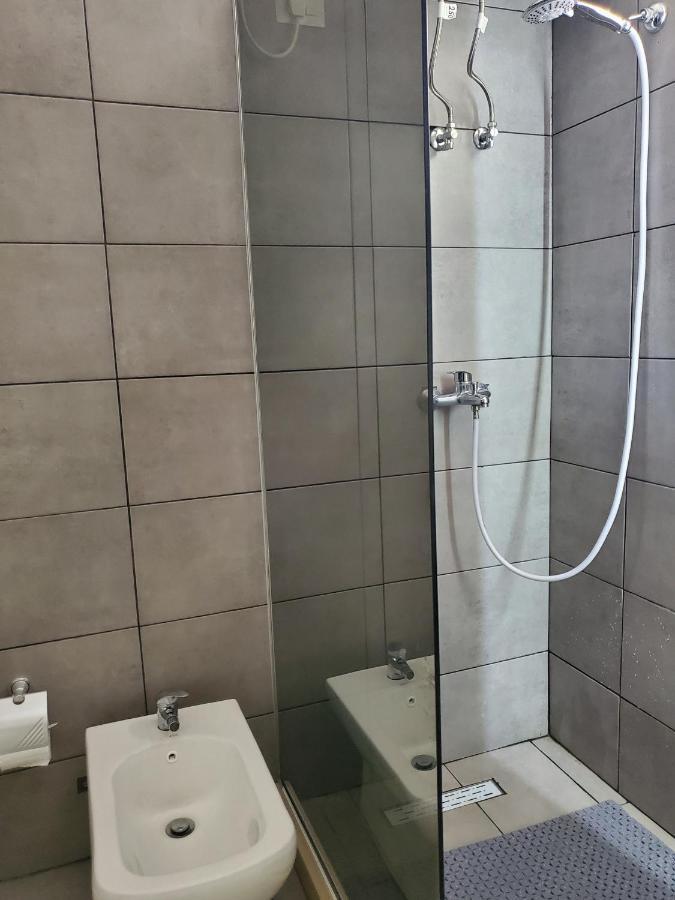 Unique Traditional House, Hosted By J&G Tirana Extérieur photo