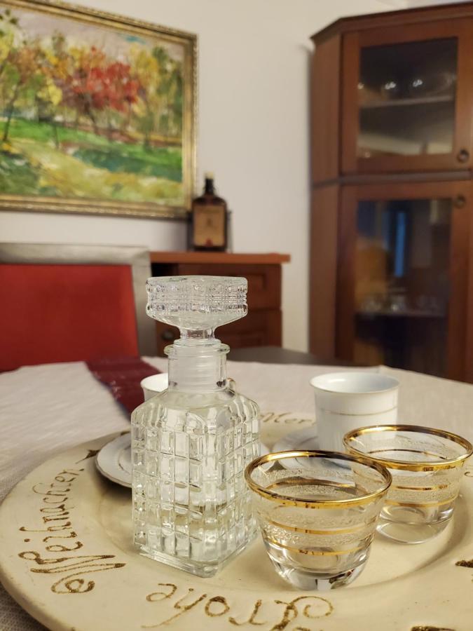 Unique Traditional House, Hosted By J&G Tirana Extérieur photo